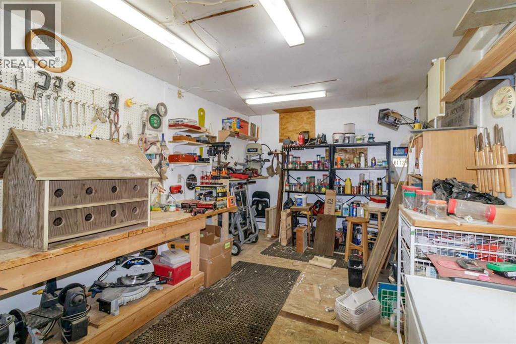 623 3 Avenue Property Photo 29