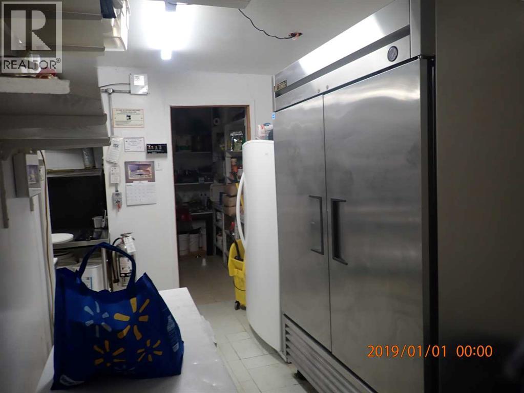 4920 50 Street Property Photo 24