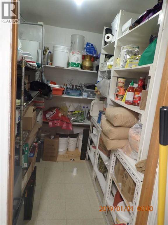 4920 50 Street Property Photo 25