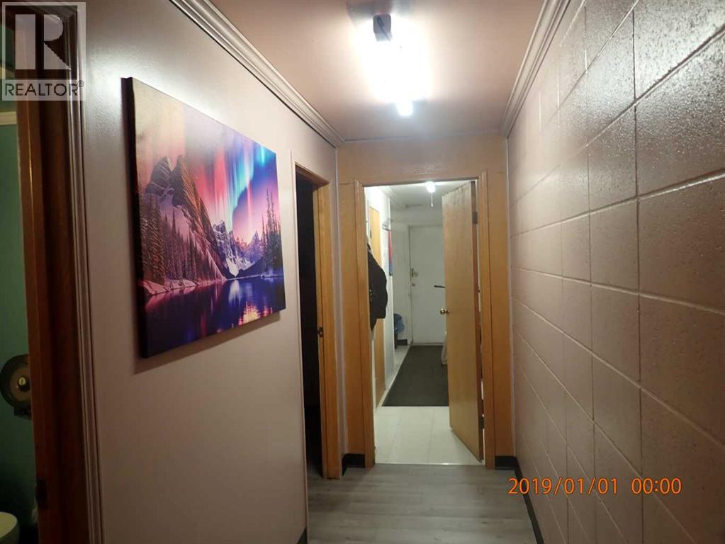 4920 50 Street Property Photo 27