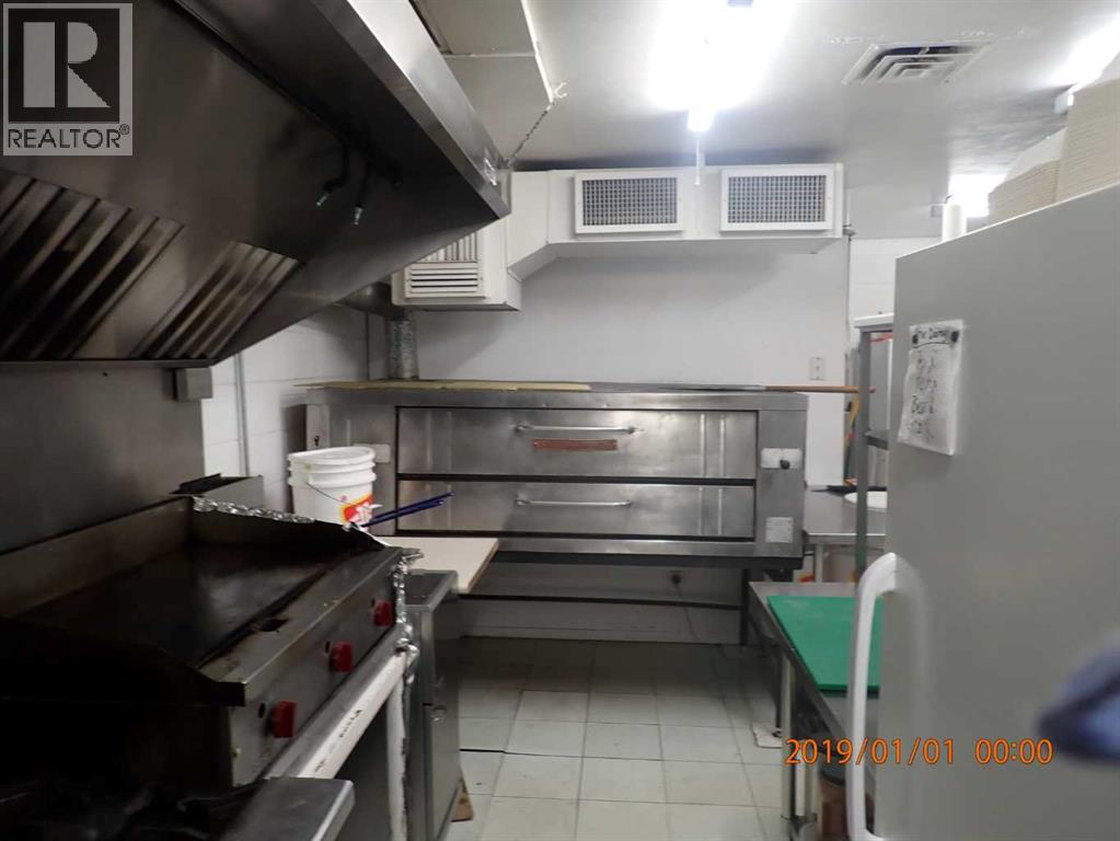 4920 50 Street Property Photo 29