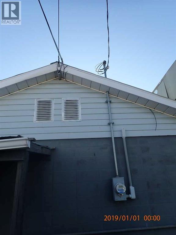 4920 50 Street Property Photo 37