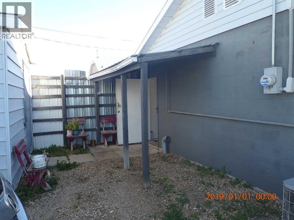 4920 50 Street Property Photo 38