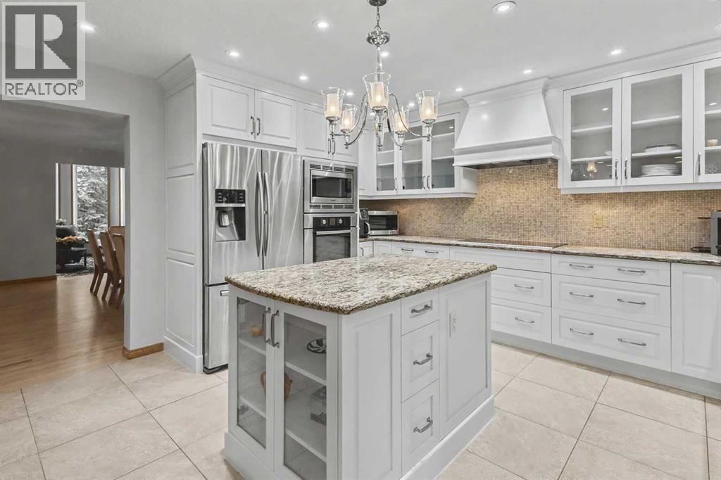 28 Edenstone Way Nw Property Photo 10