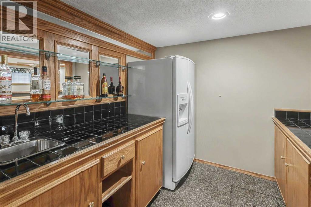 28 Edenstone Way Nw Property Photo 40