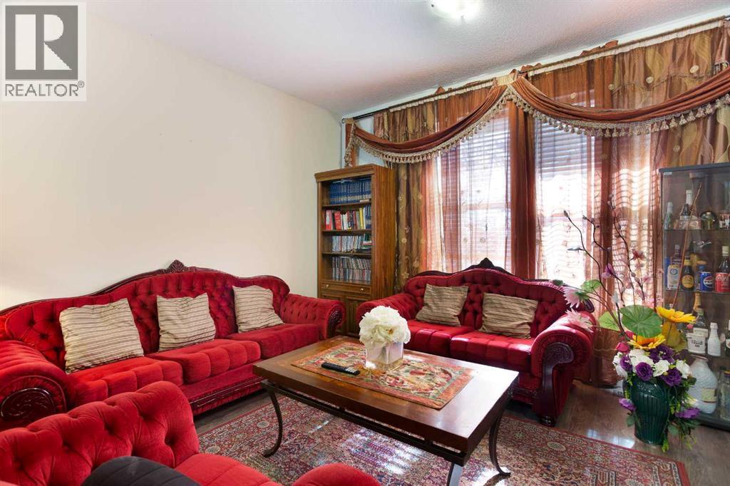 280 Williamstown Close Northwest Property Photo 9