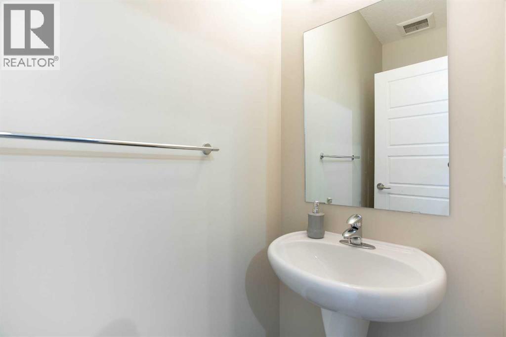 280 Williamstown Close Northwest Property Photo 12