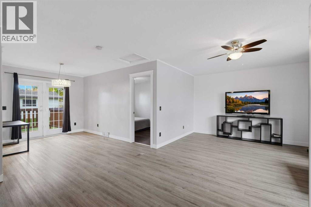 4412 45 Avenue Property Photo 5