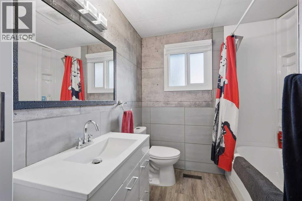 4412 45 Avenue Property Photo 14