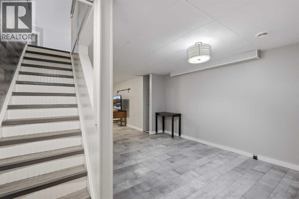4412 45 Avenue Property Photo 16