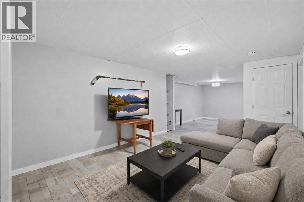 4412 45 Avenue Property Photo 20