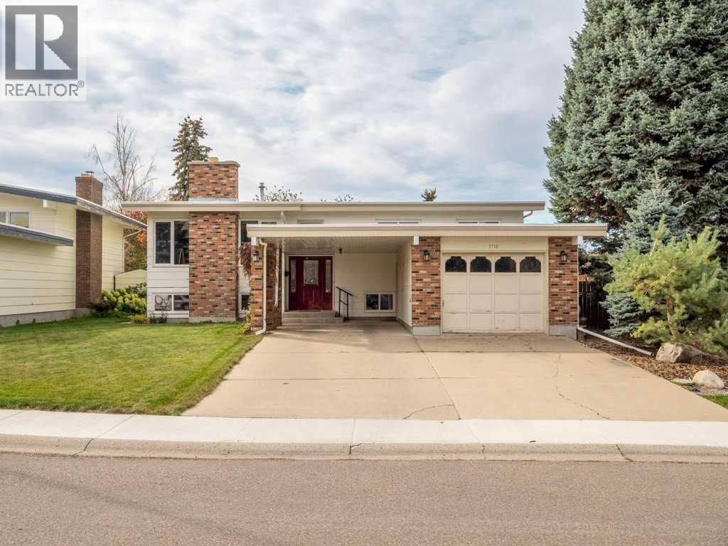 3710 Pine Crescent S Property Photo 2