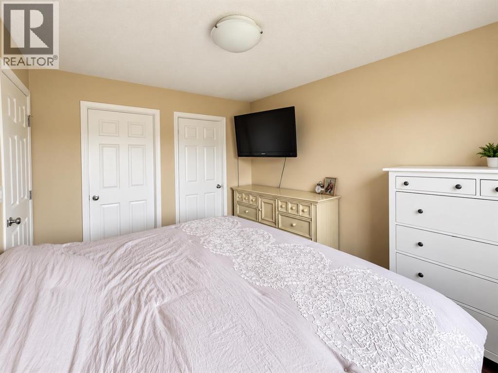 9527 93 Street Property Photo 17