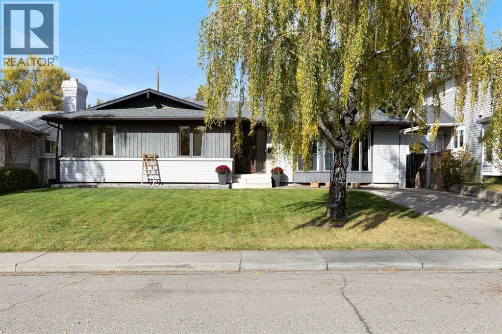 2320 58 Avenue Sw Property Photo 9