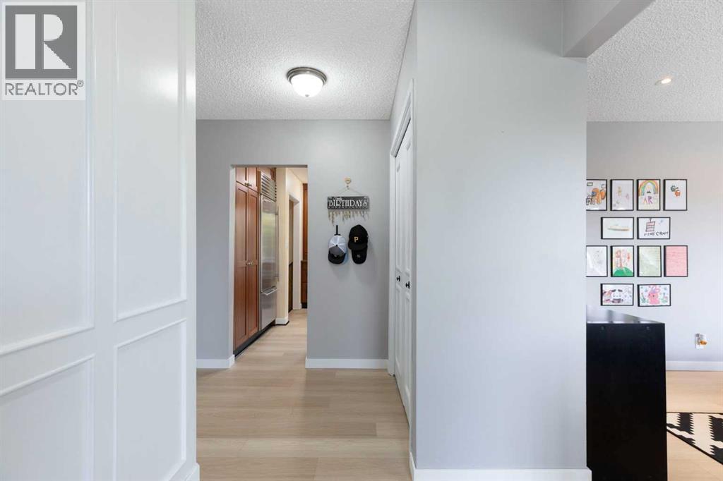 2320 58 Avenue Sw Property Photo 12