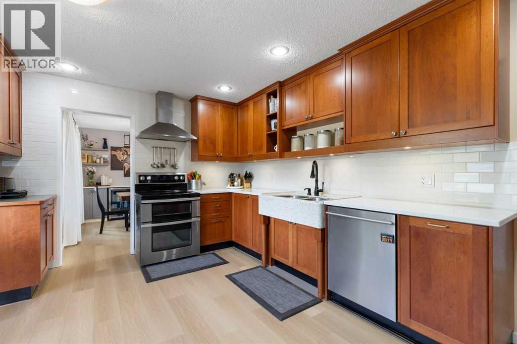 2320 58 Avenue Sw Property Photo 18