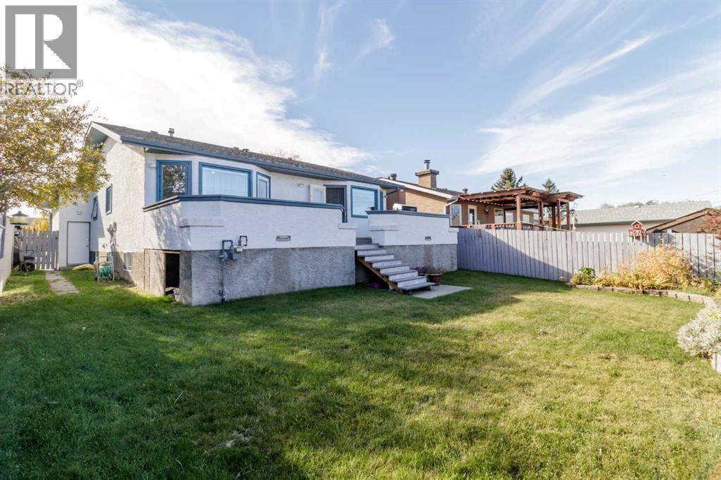 4638 52 Avenue S Property Photo 28