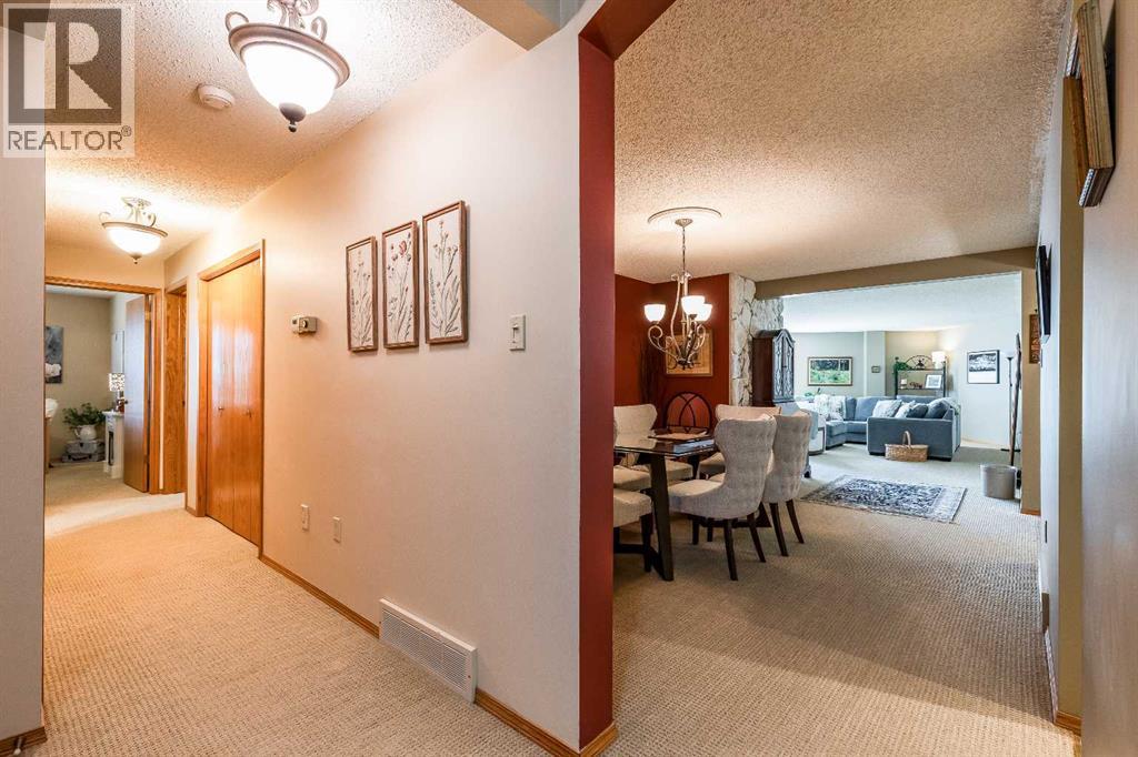 1165 16 Street Property Photo 9