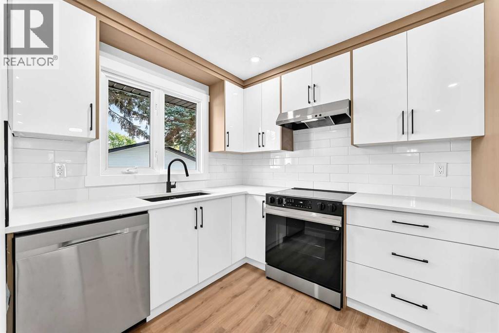 3320 60 Street Ne Property Photo 5