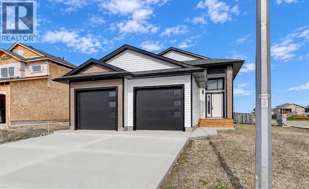 8734 83 Avenue Photo de la propriété 1