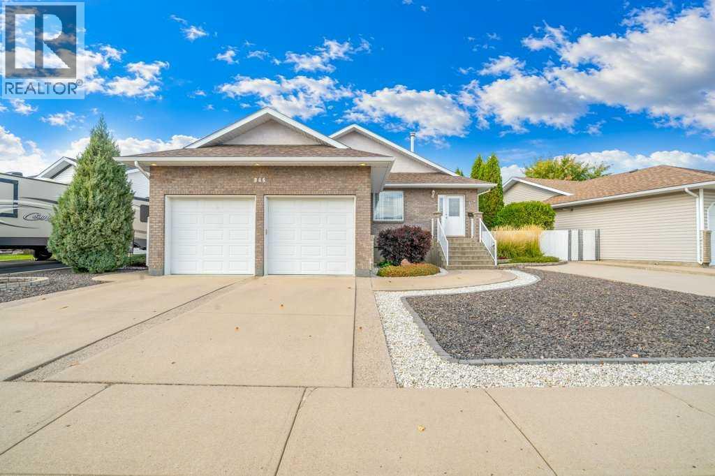 846 Spruce Way Se Property Photo 1