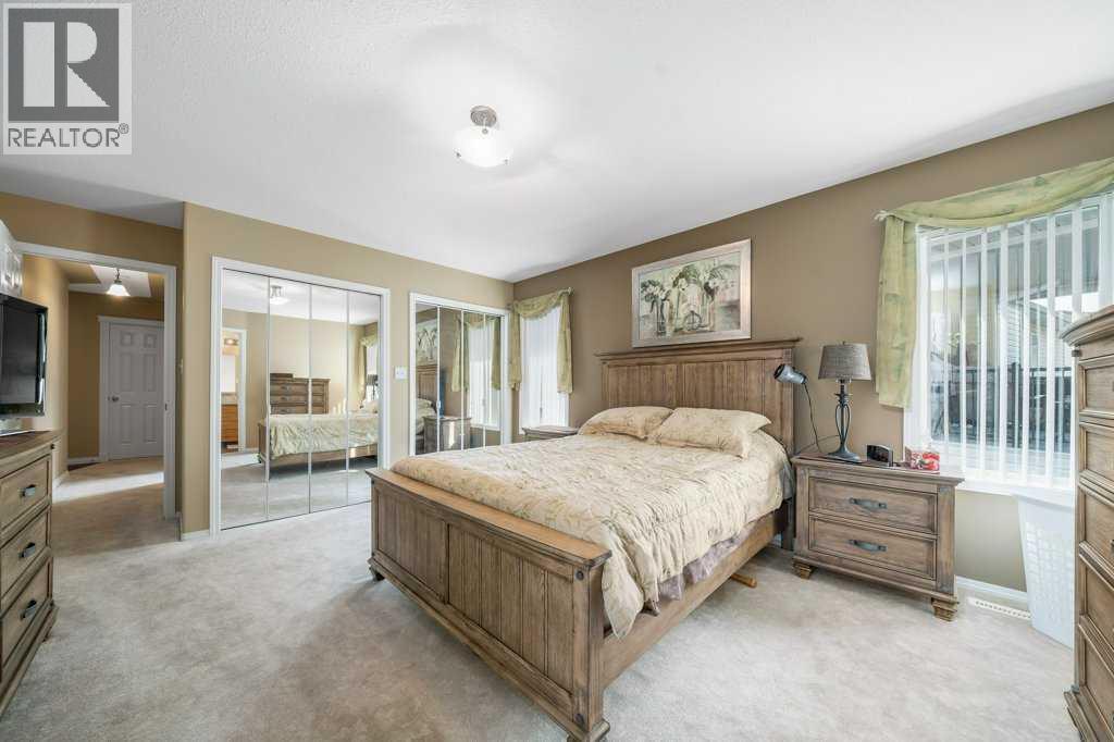 846 Spruce Way Se Property Photo 18