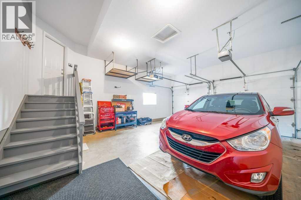 846 Spruce Way Se Property Photo 23
