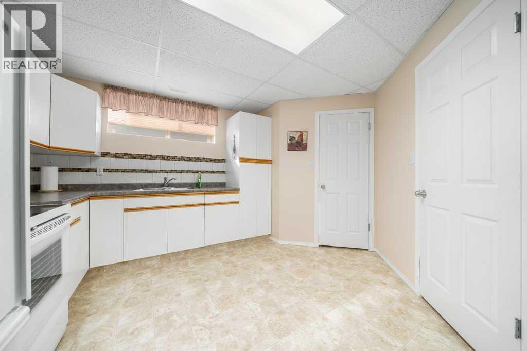 846 Spruce Way Se Property Photo 33