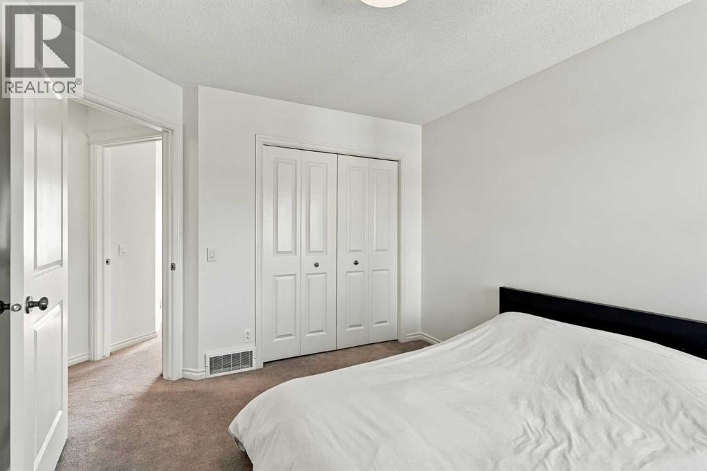 29 Cranleigh Park Se Property Photo 27