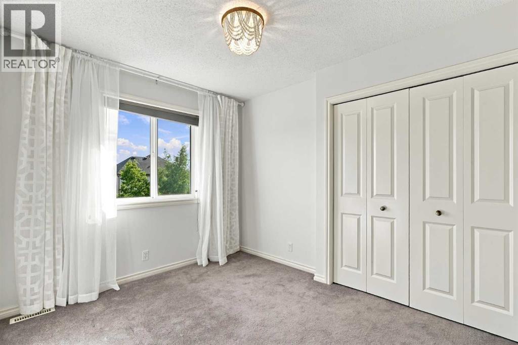 29 Cranleigh Park Se Property Photo 28