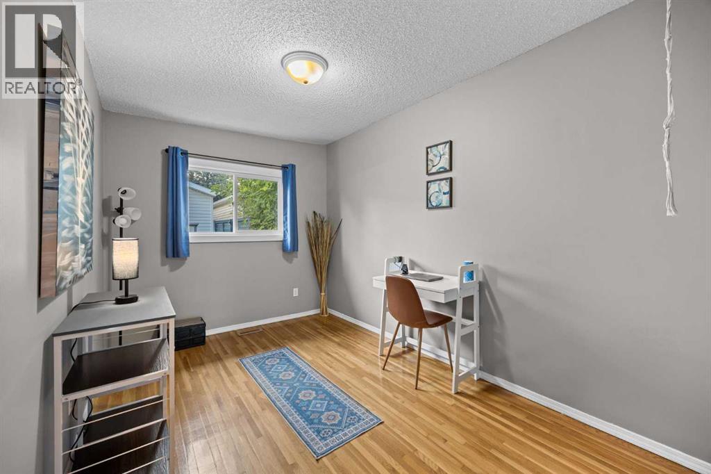 219 26 Avenue Ne Property Photo 18