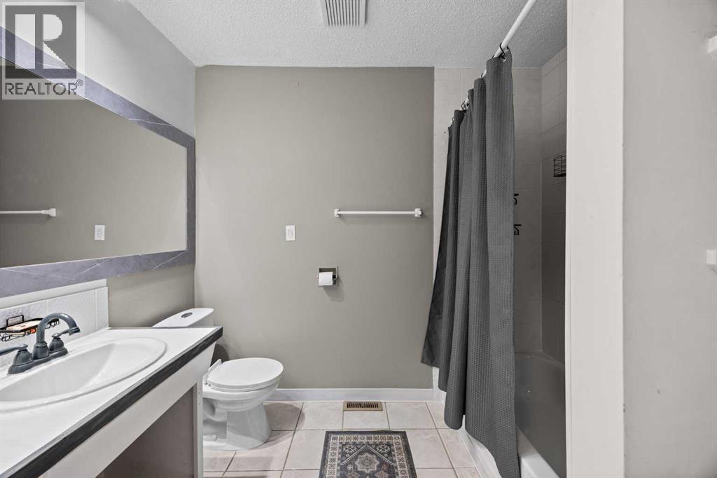 219 26 Avenue Ne Property Photo 22