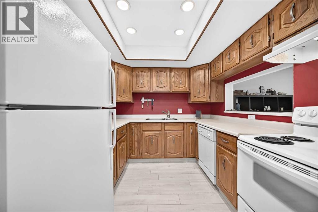 3730 50 Street Northwest Property Photo 5