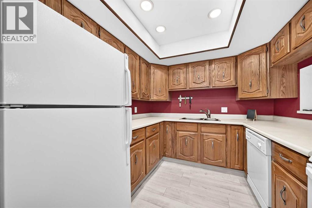 3730 50 Street Northwest Property Photo 6