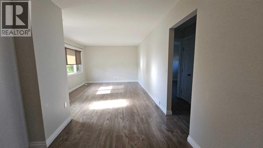 4709 Windsor Avenue Property Photo 2
