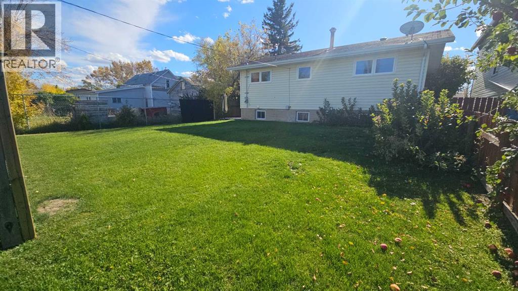4709 Windsor Avenue Property Photo 27