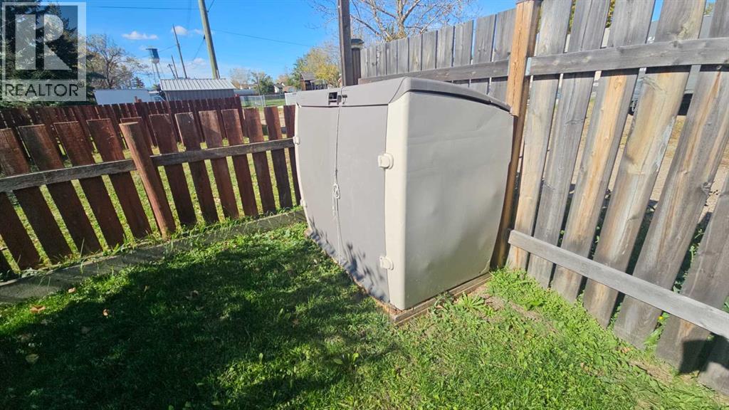 4709 Windsor Avenue Property Photo 28