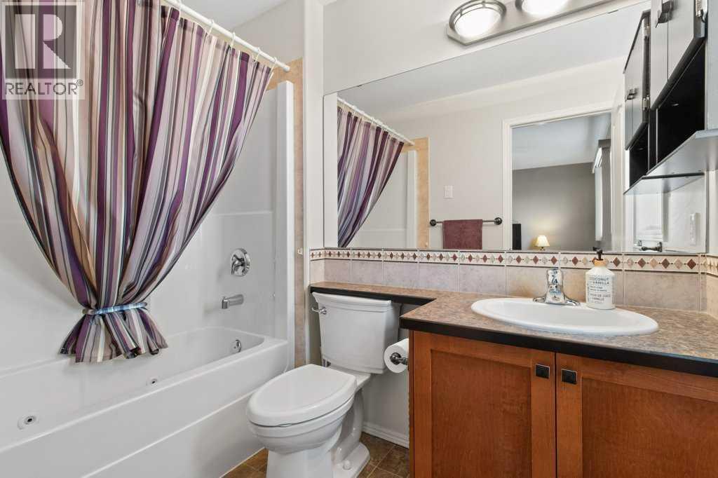 130 Oaklands Crescent Property Photo 16