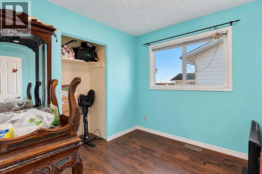 9412 83 Avenue Property Photo 11