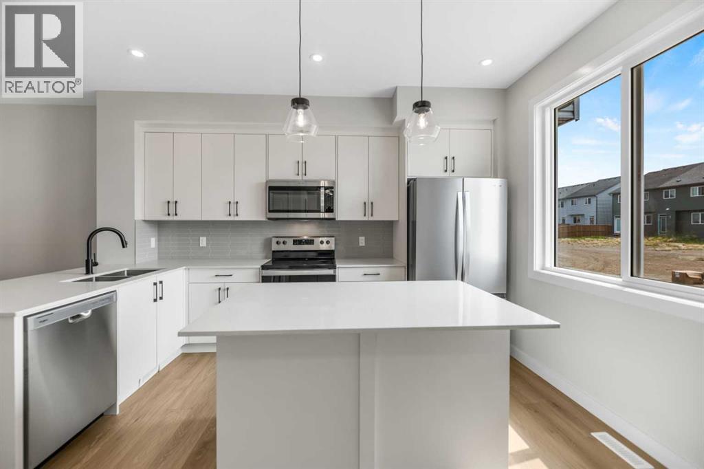 17 Savanna Place Ne Property Photo 1