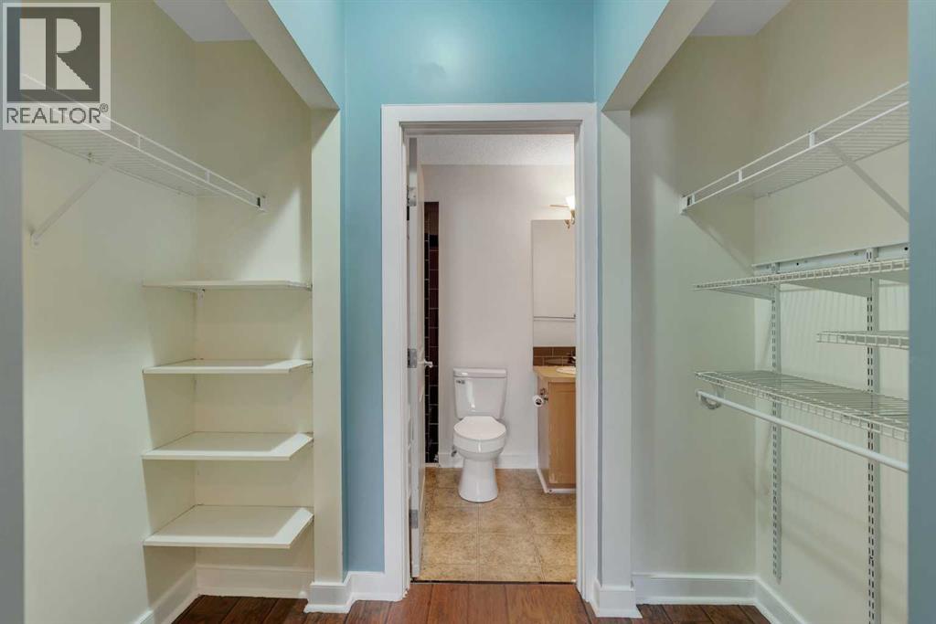 11811 Lake Fraser Drive Southeast Property Photo 22