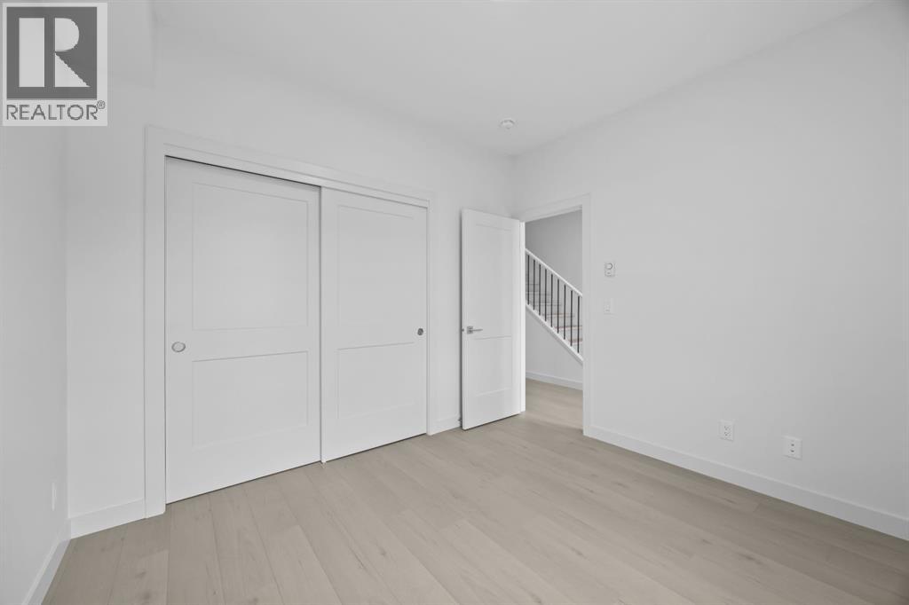 116 Greenwich Drive Nw Property Photo 8