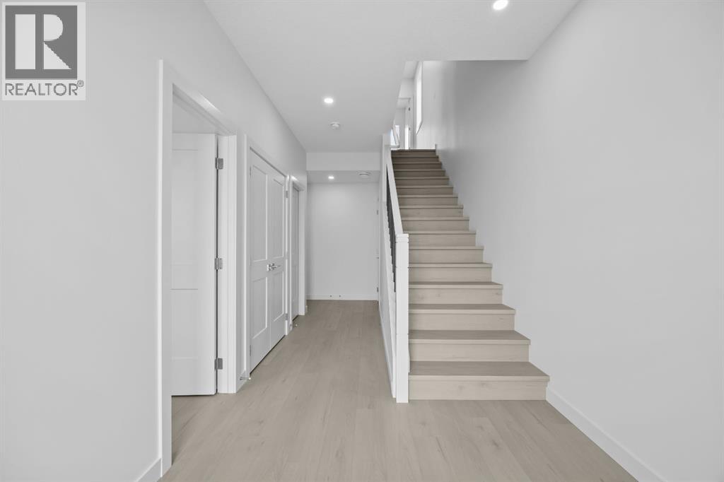 116 Greenwich Drive Nw Property Photo 10
