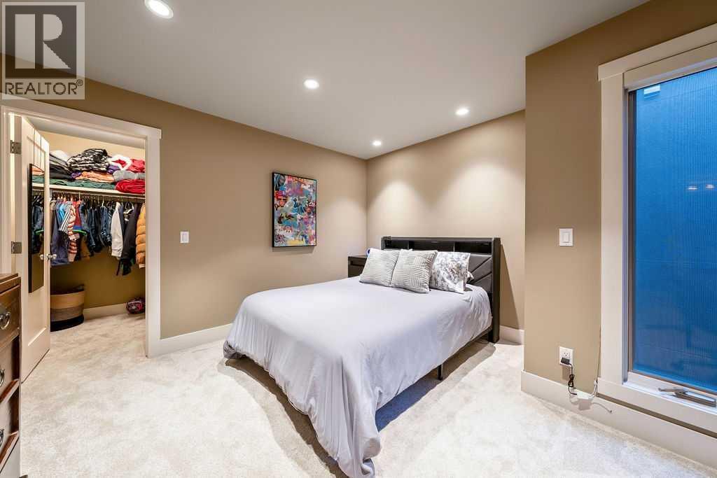 1940 27 Avenue Sw Property Photo 33