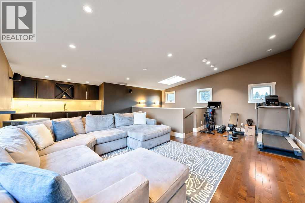 1940 27 Avenue Sw Property Photo 45