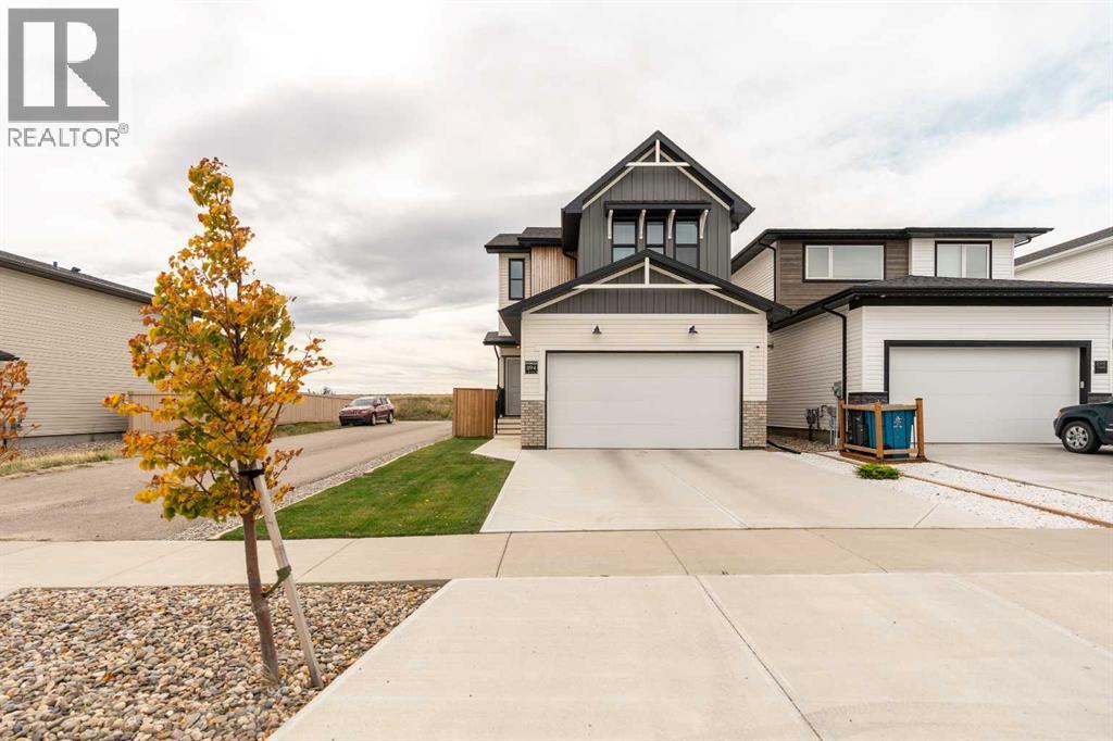 894 Miners Boulevard W Property Photo 2