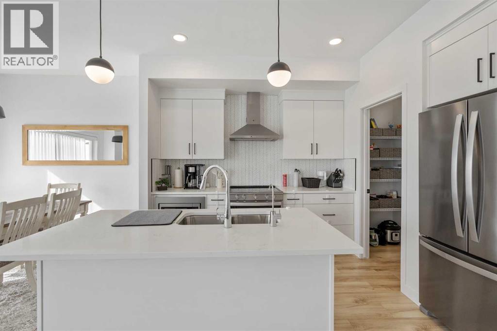 894 Miners Boulevard W Property Photo 8