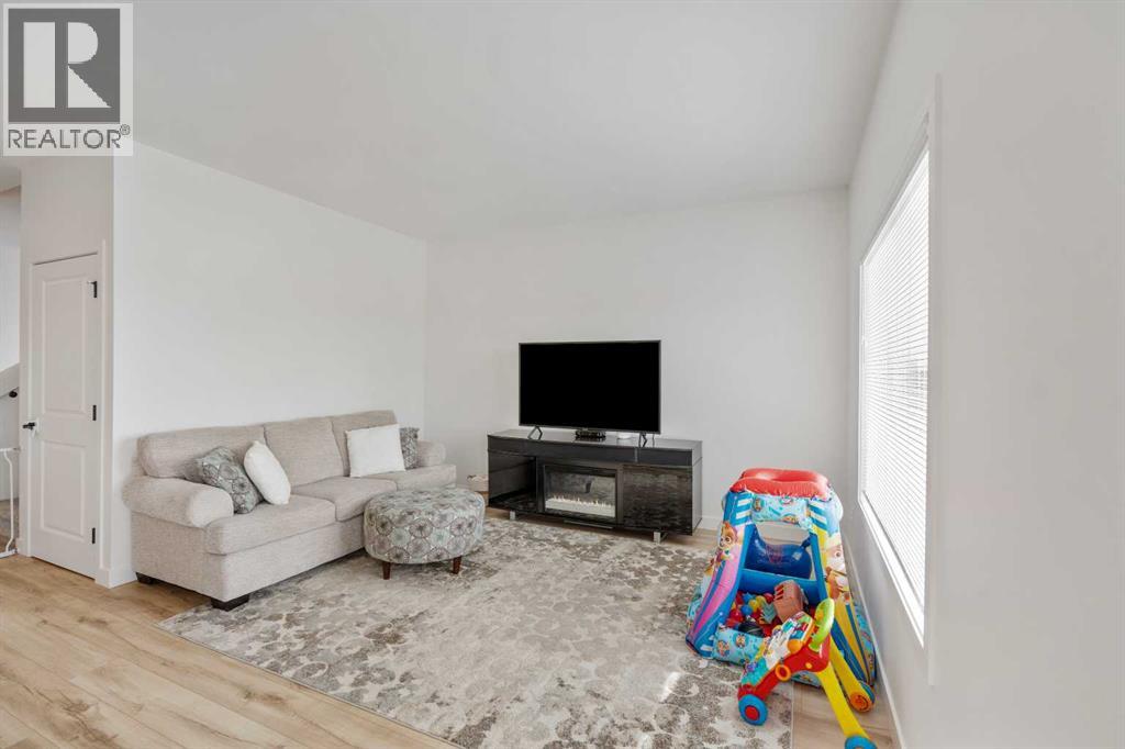 894 Miners Boulevard W Property Photo 15