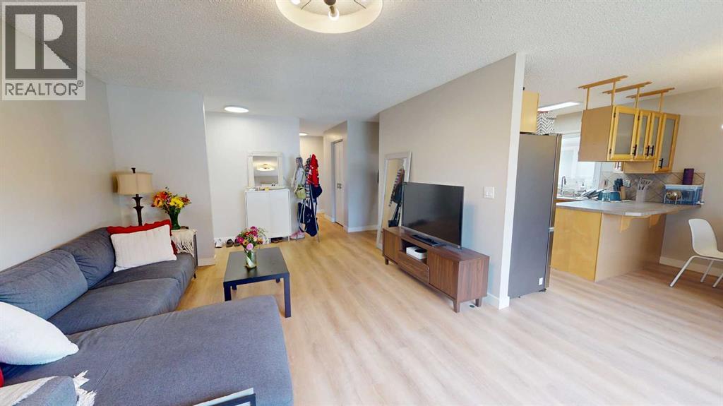 49 Sunhurst Crescent Se Property Photo 5