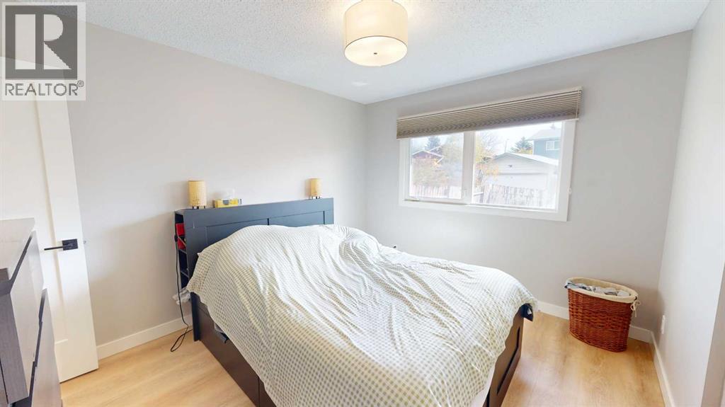 49 Sunhurst Crescent Se Property Photo 14